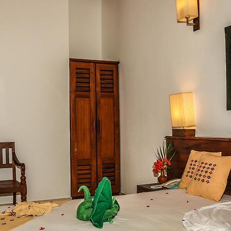 Senani Hotel Kandy Zewnętrze zdjęcie