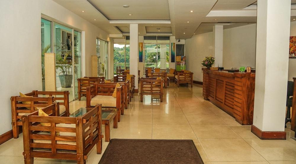 Senani Hotel Kandy Zewnętrze zdjęcie