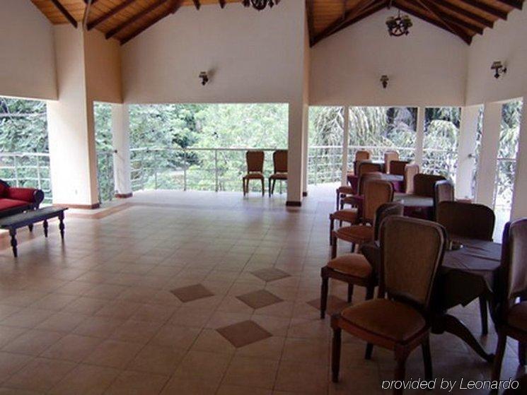 Senani Hotel Kandy Zewnętrze zdjęcie