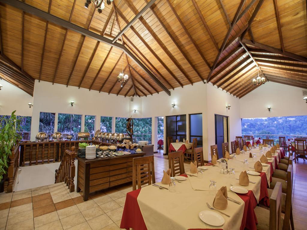 Senani Hotel Kandy Zewnętrze zdjęcie