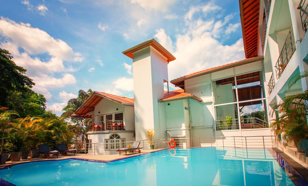 Senani Hotel Kandy Zewnętrze zdjęcie