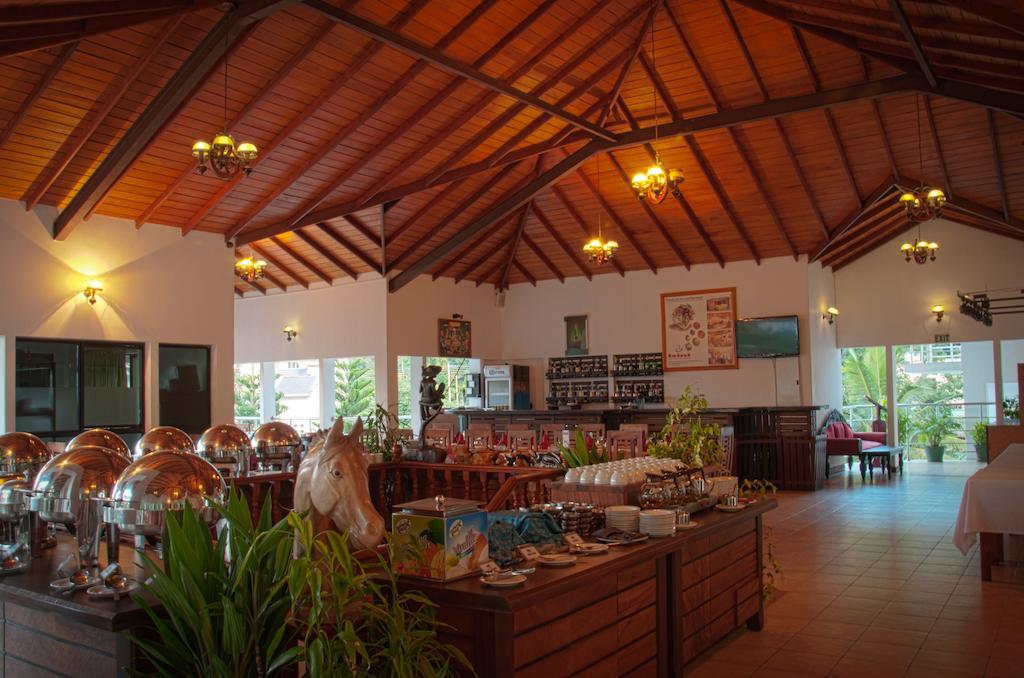 Senani Hotel Kandy Zewnętrze zdjęcie