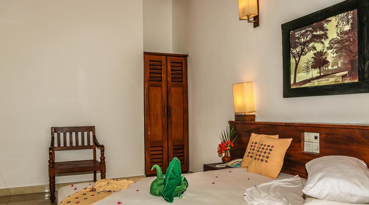 Senani Hotel Kandy Zewnętrze zdjęcie