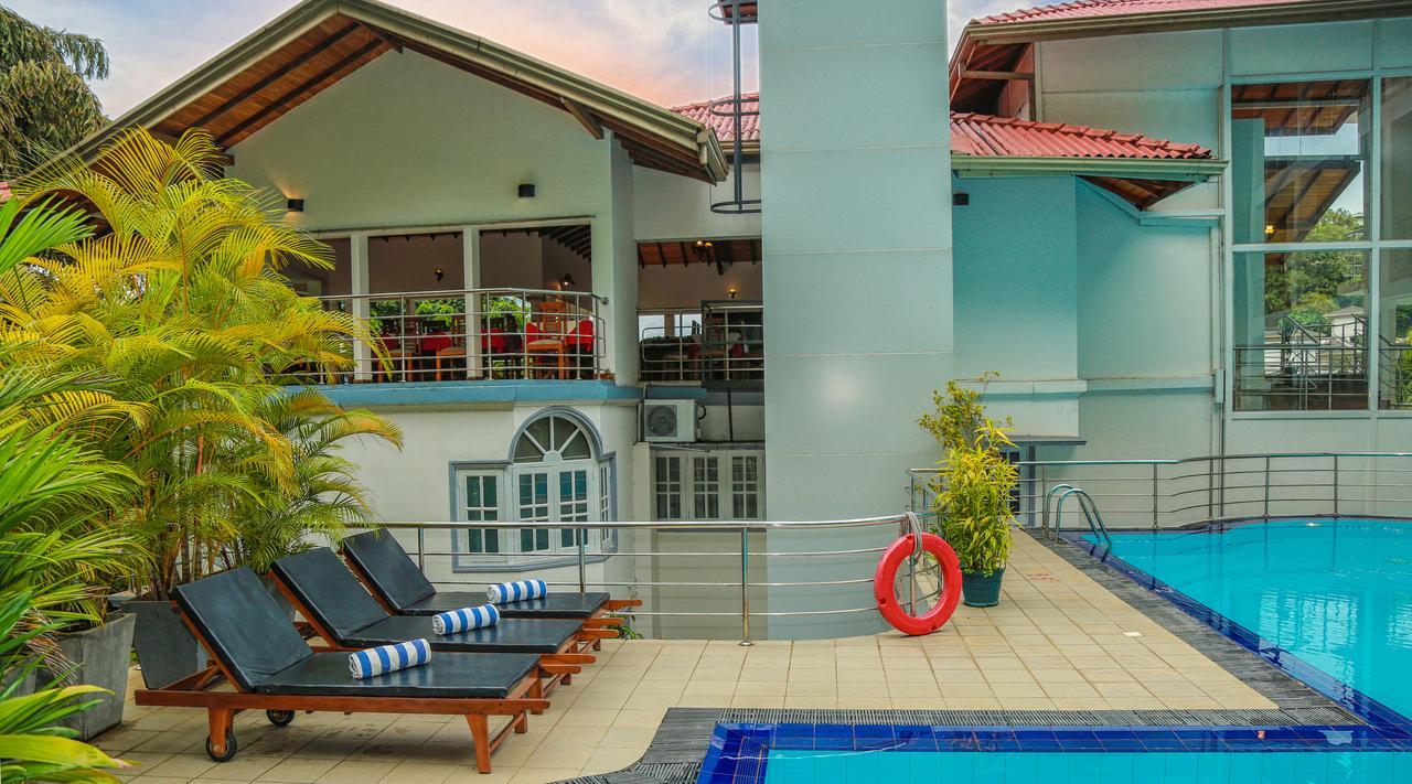 Senani Hotel Kandy Zewnętrze zdjęcie