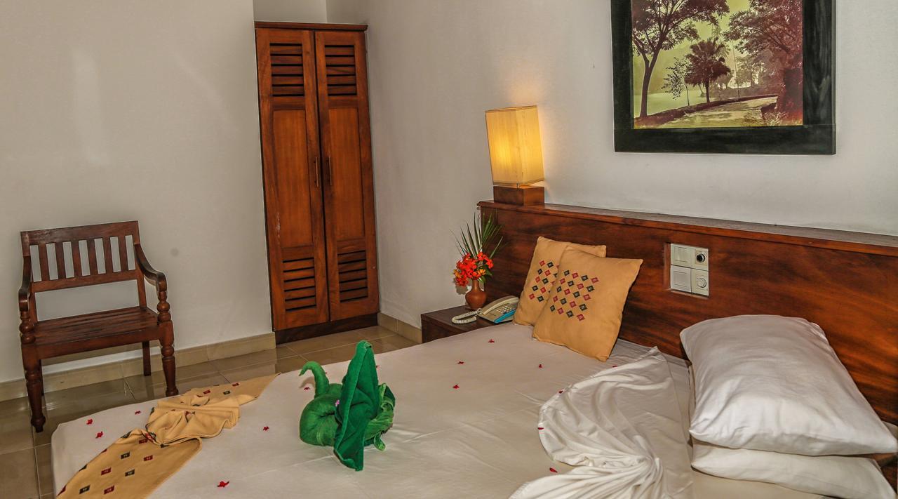 Senani Hotel Kandy Zewnętrze zdjęcie