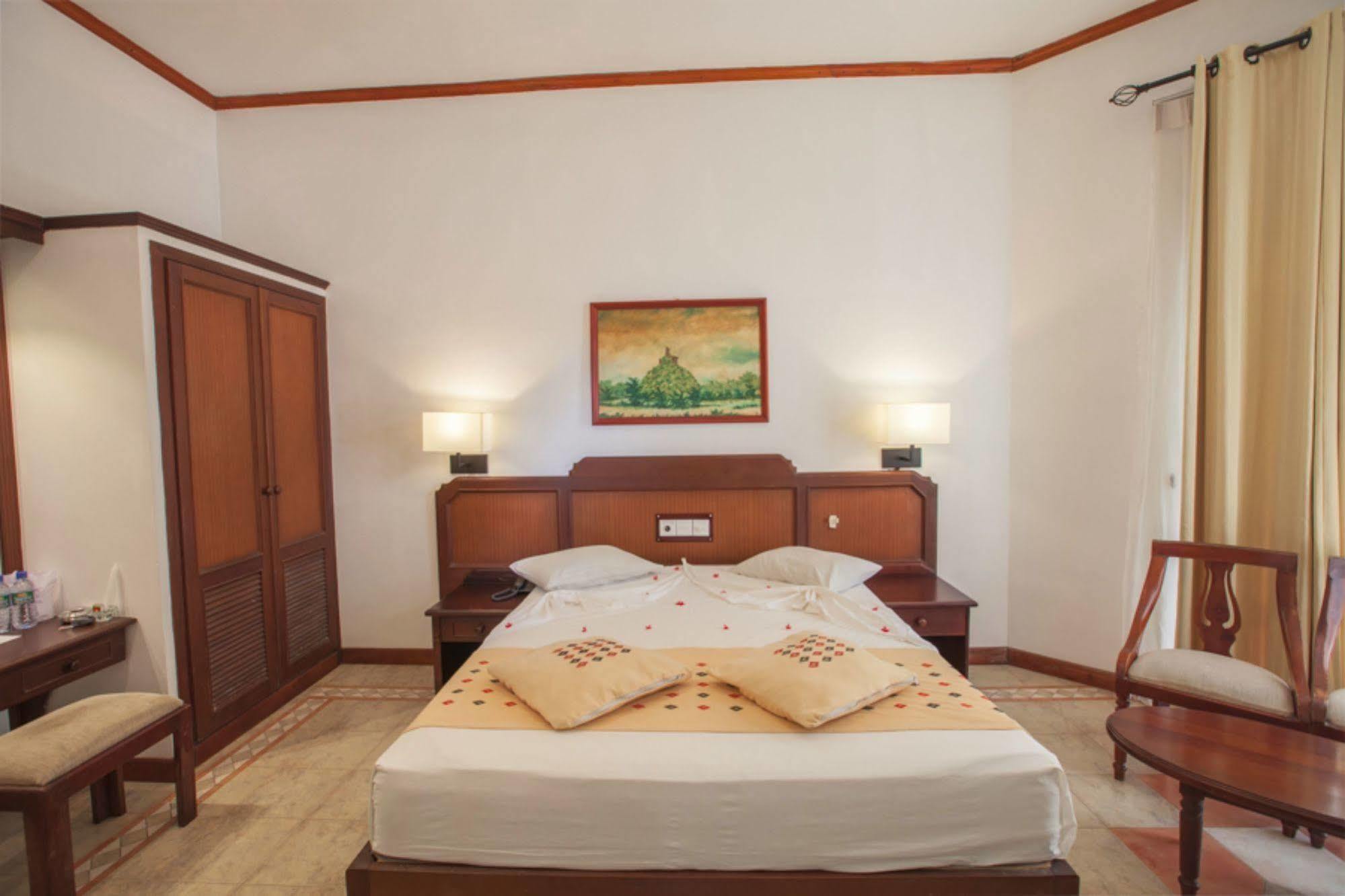 Senani Hotel Kandy Zewnętrze zdjęcie